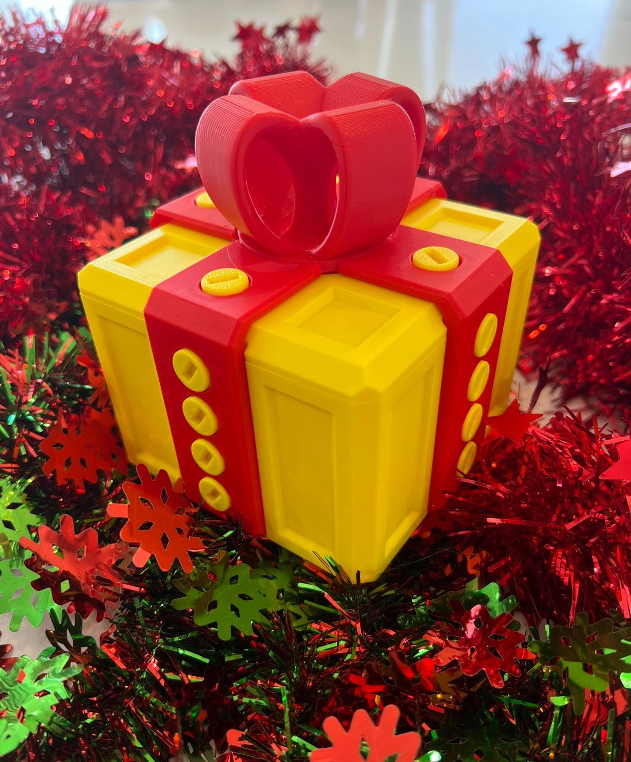 Annoying Gift Box - Unique Fun Gift, Christmas Surprise Box, Birthdays, Holidays Gift, 3D Printed Custom Gift Idea