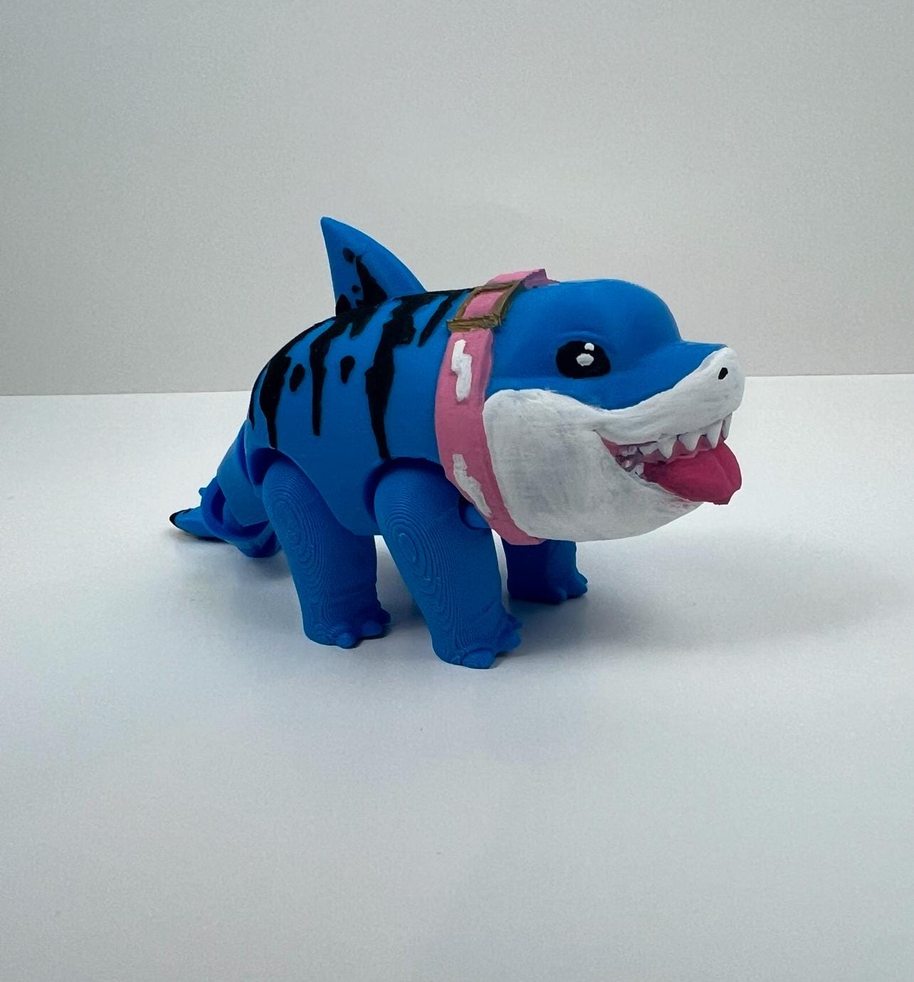 Je-ff Shark Flexible Inspired Toy - Fun and Adorable Fidget Figure - Office Desk Toy