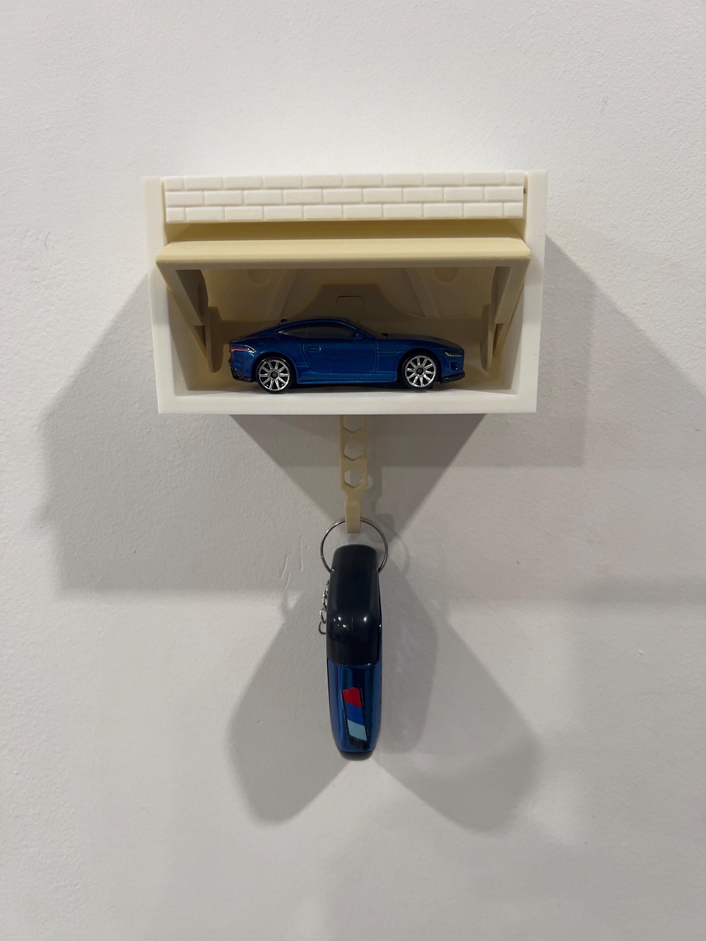 3D-Printed Wall-Mounted Mini Garage Key Holder – Fun & Functional Storage for Collectors (Garage Only)