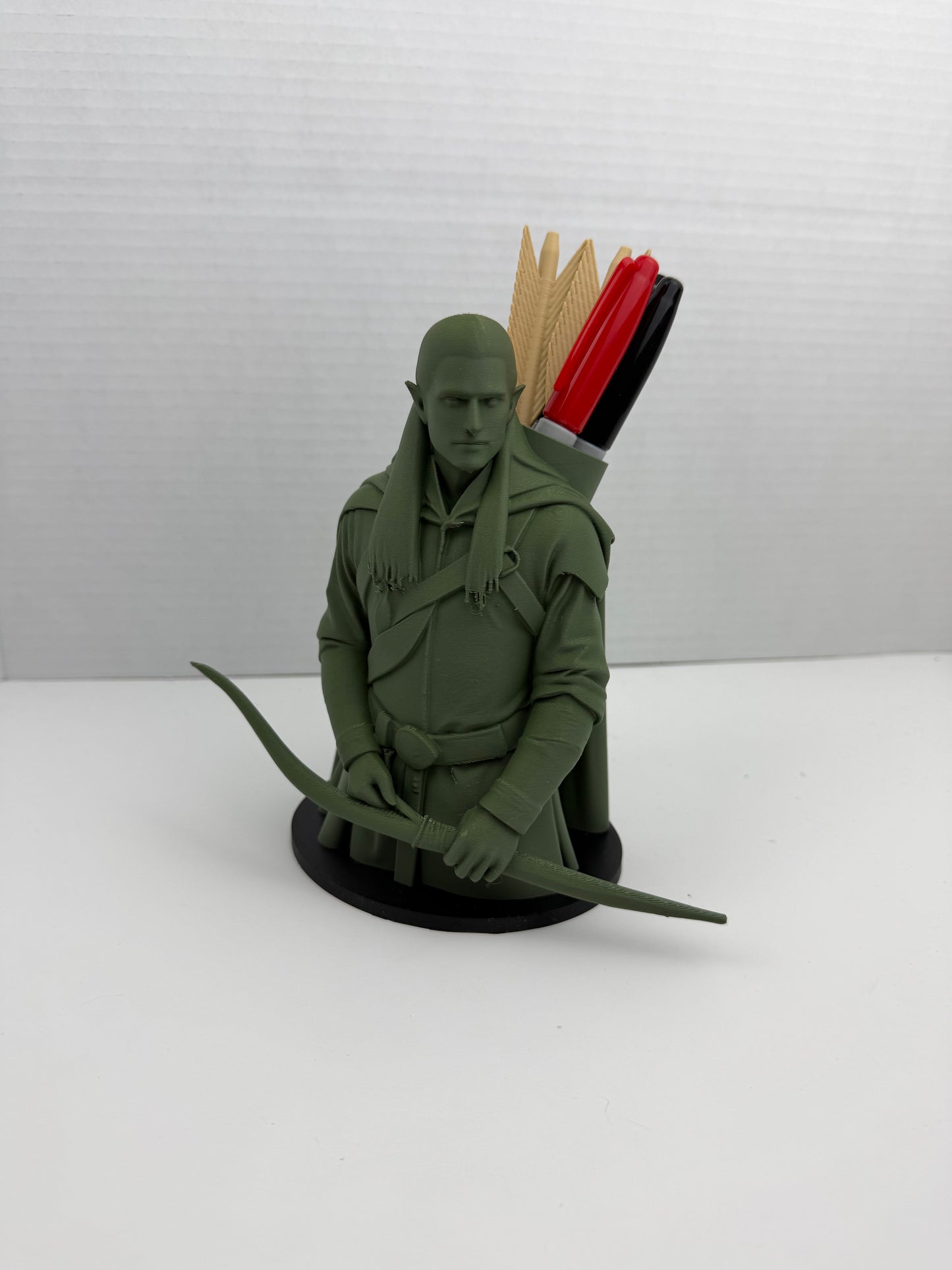 Legolas Pen Holder – Elf Archer Desk Organizer – Fantasy Arrow Quiver Pencil Holder – 3D Printed Desk Decor – Unique Fantasy Gift