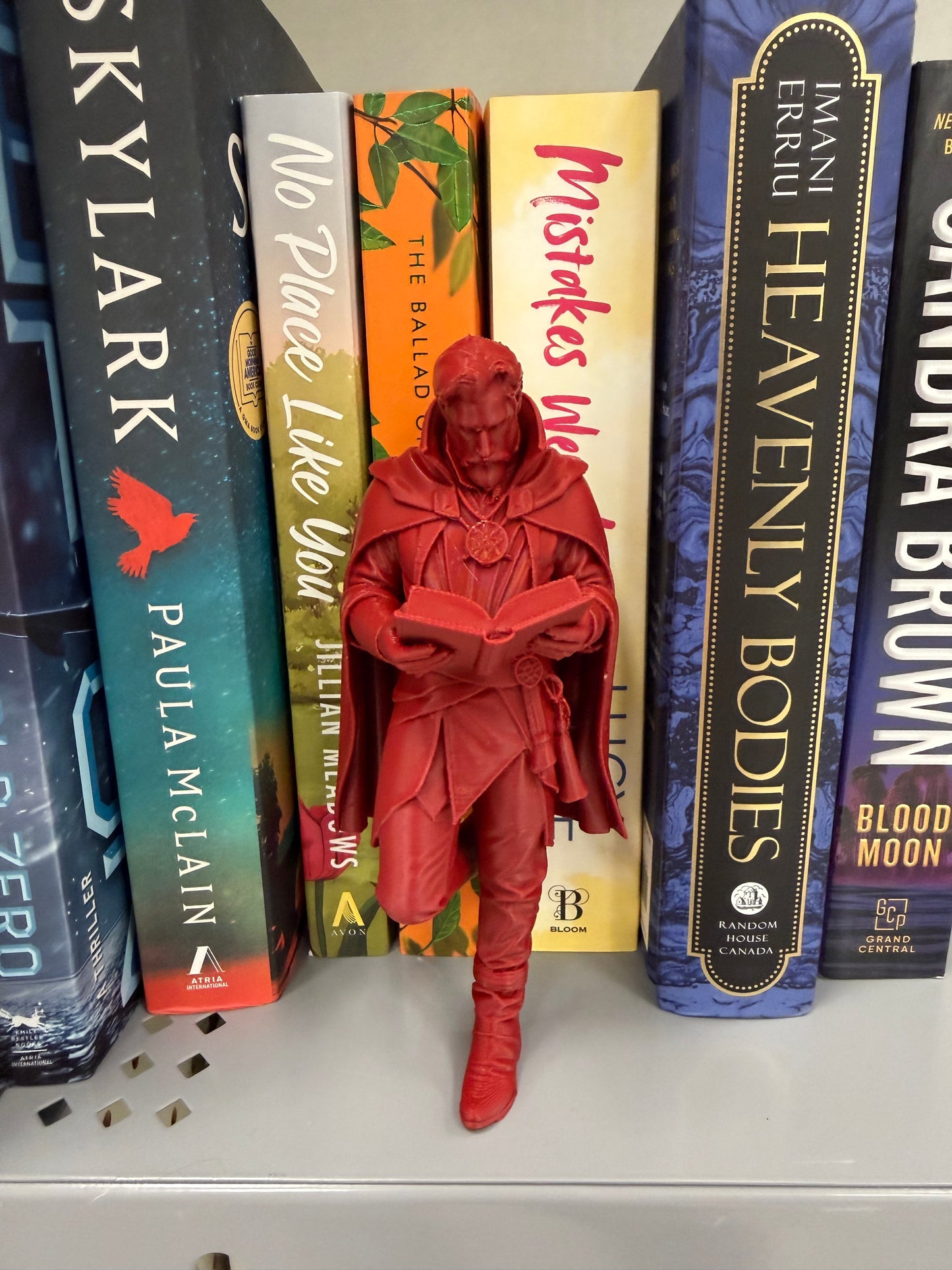 Wizard Reader Bookshelf Decor