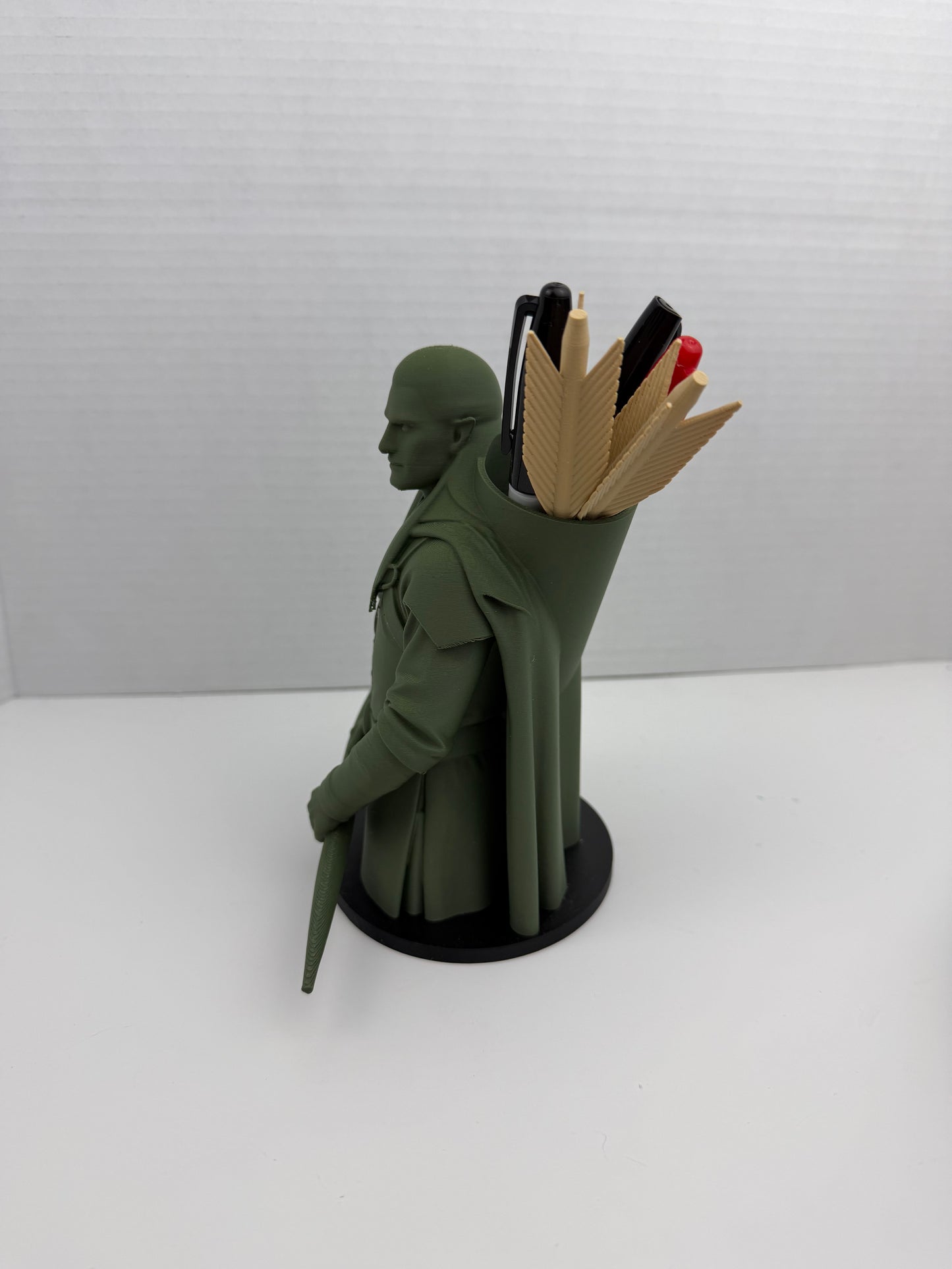 Legolas Pen Holder – Elf Archer Desk Organizer – Fantasy Arrow Quiver Pencil Holder – 3D Printed Desk Decor – Unique Fantasy Gift