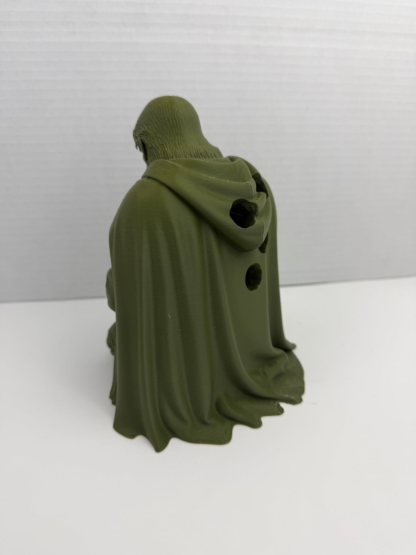 Boromir Pen Holder – Lord Of the Ring Fallen Warrior Desk Organizer