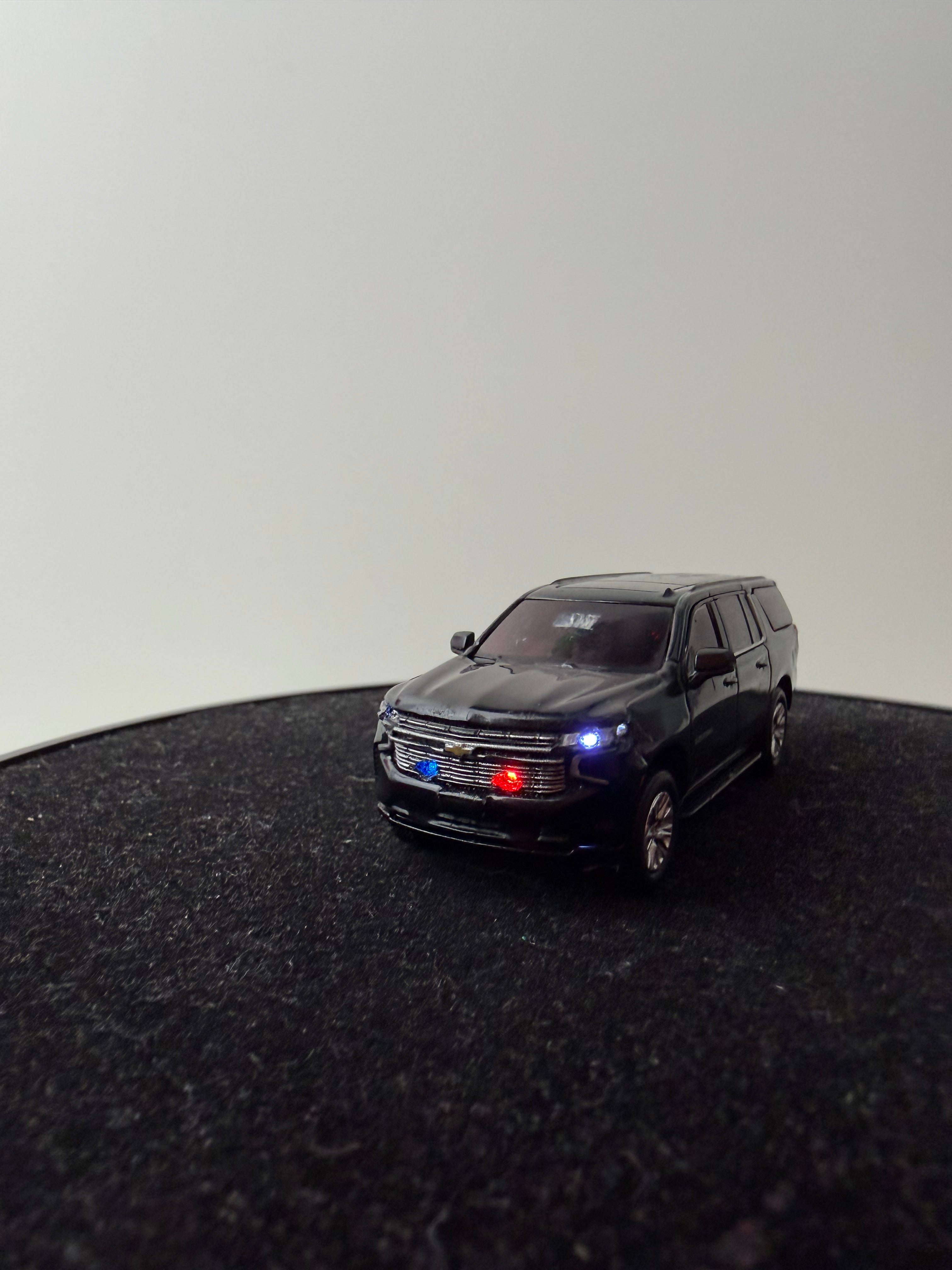 1:64 Scale LED Lighted SUV Model – Remote Controlled Lights – Custom Diecast Display Car