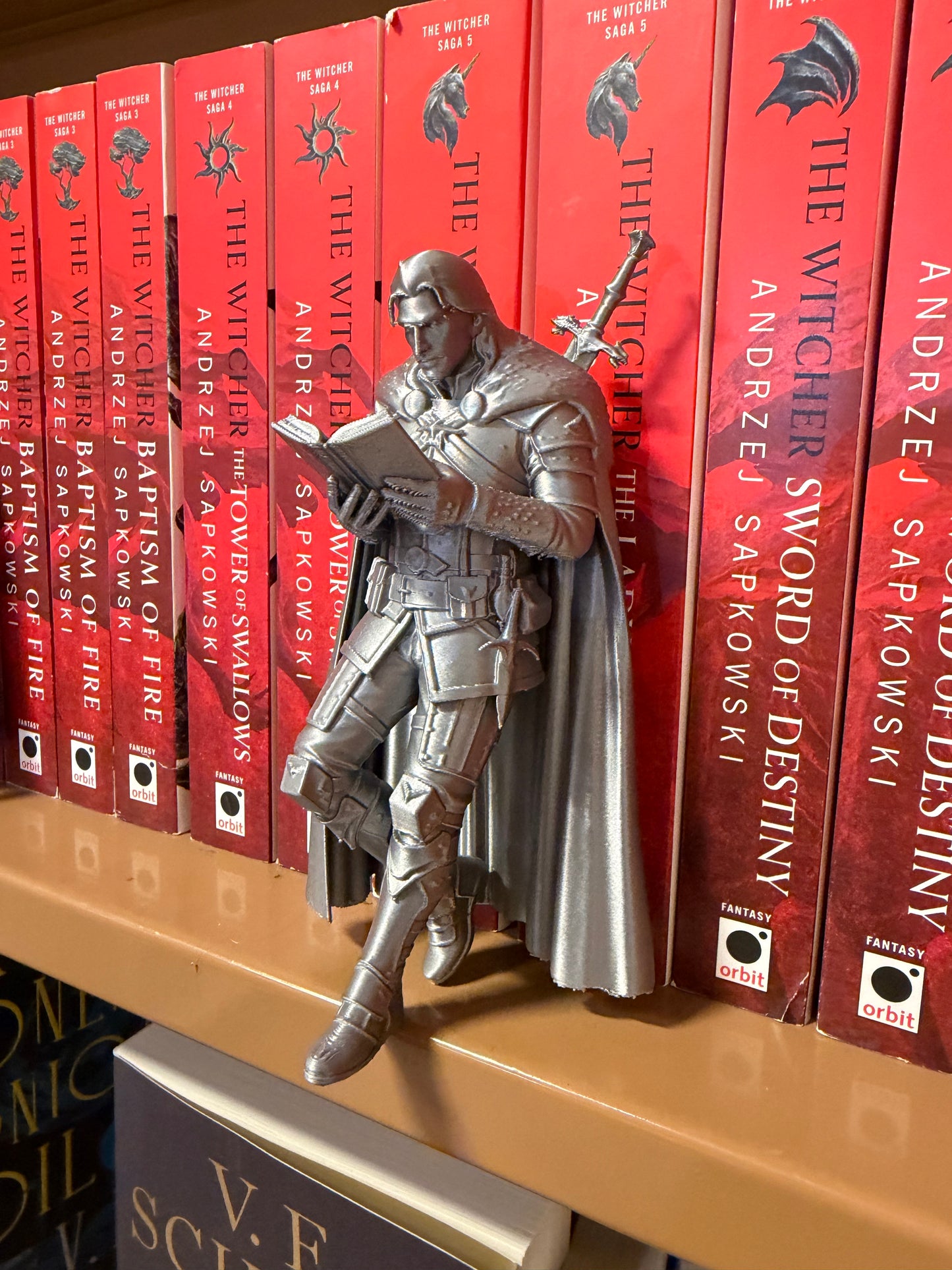 Dark Monster Hunter Bookend Set