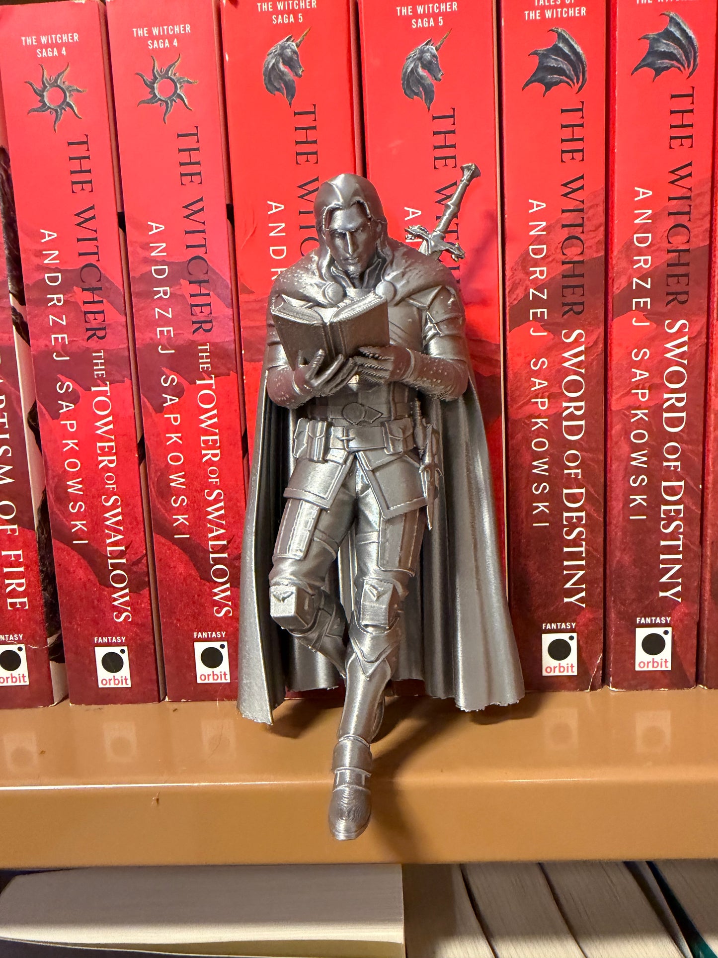 Dark Monster Hunter Bookend Set