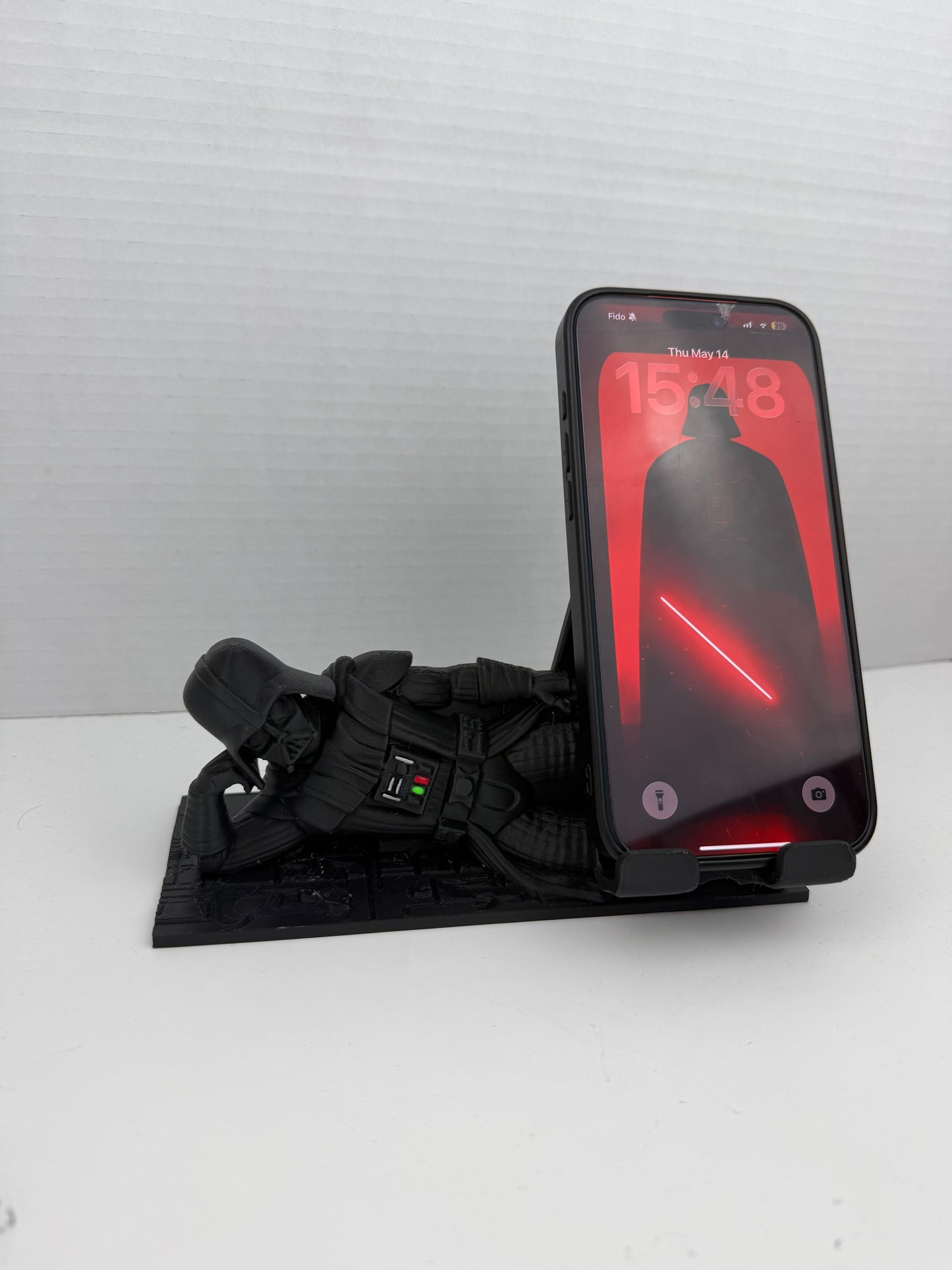 Dark Space Lord Phone Holder – Sci-Fi Inspired 3D Printed Desk Stand for Smartphones