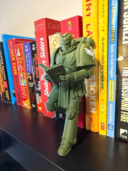 Sci-Fi Warrior Bookend – Armored Soldier Reading Figurine for Bookshelf Decor