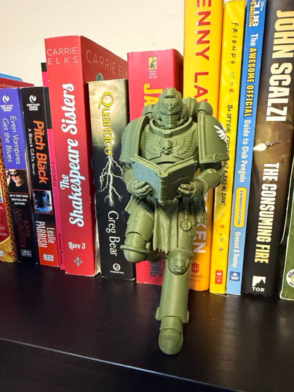Sci-Fi Warrior Bookend – Armored Soldier Reading Figurine for Bookshelf Decor