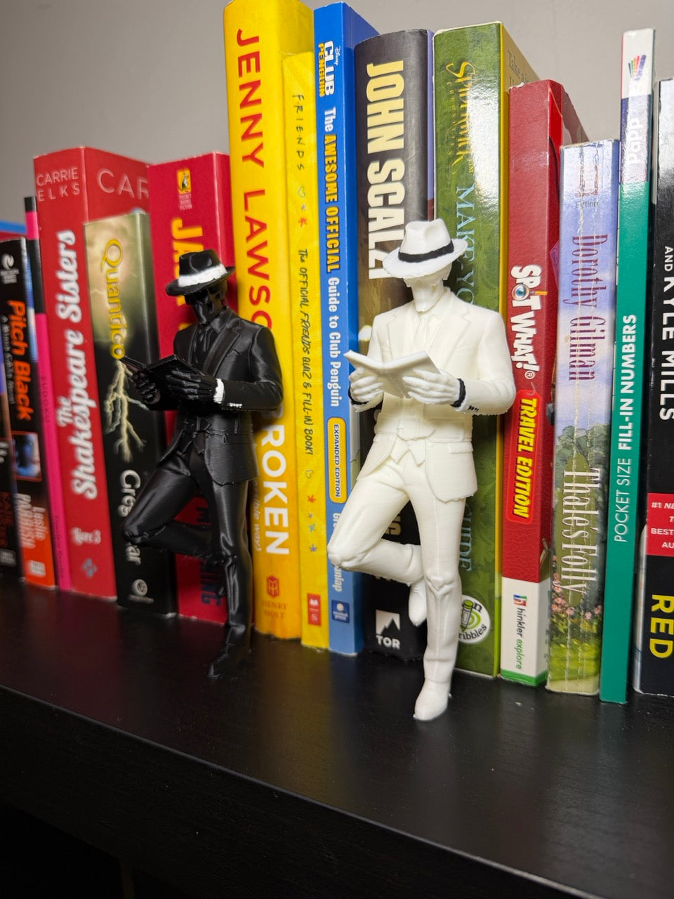 Skulduggery Skeleton Detective Bookend - Gothic Bookshelf Decor & Gift