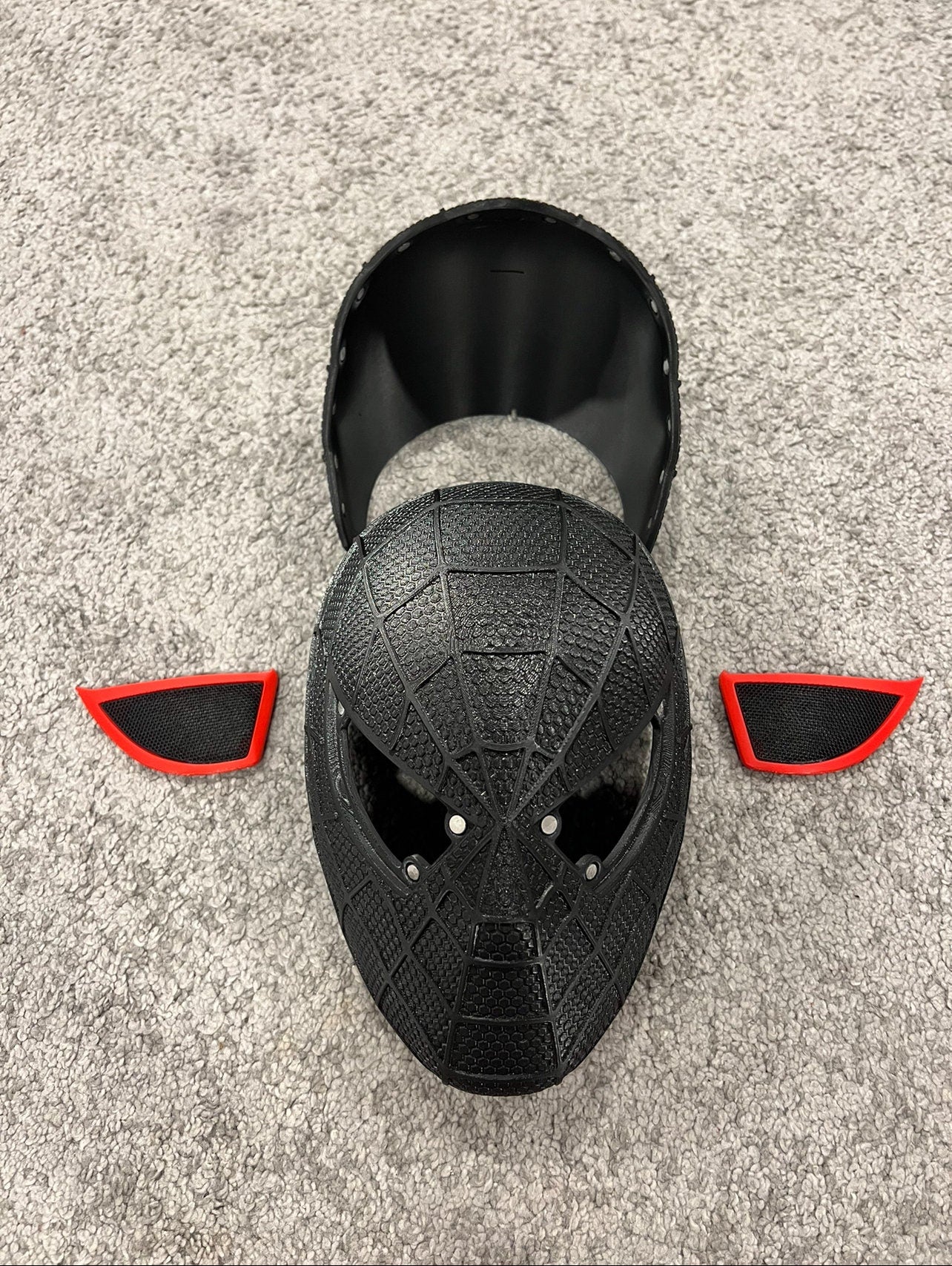 Ultimate Spder-Man Cosplay Mask - Comic Con Ready