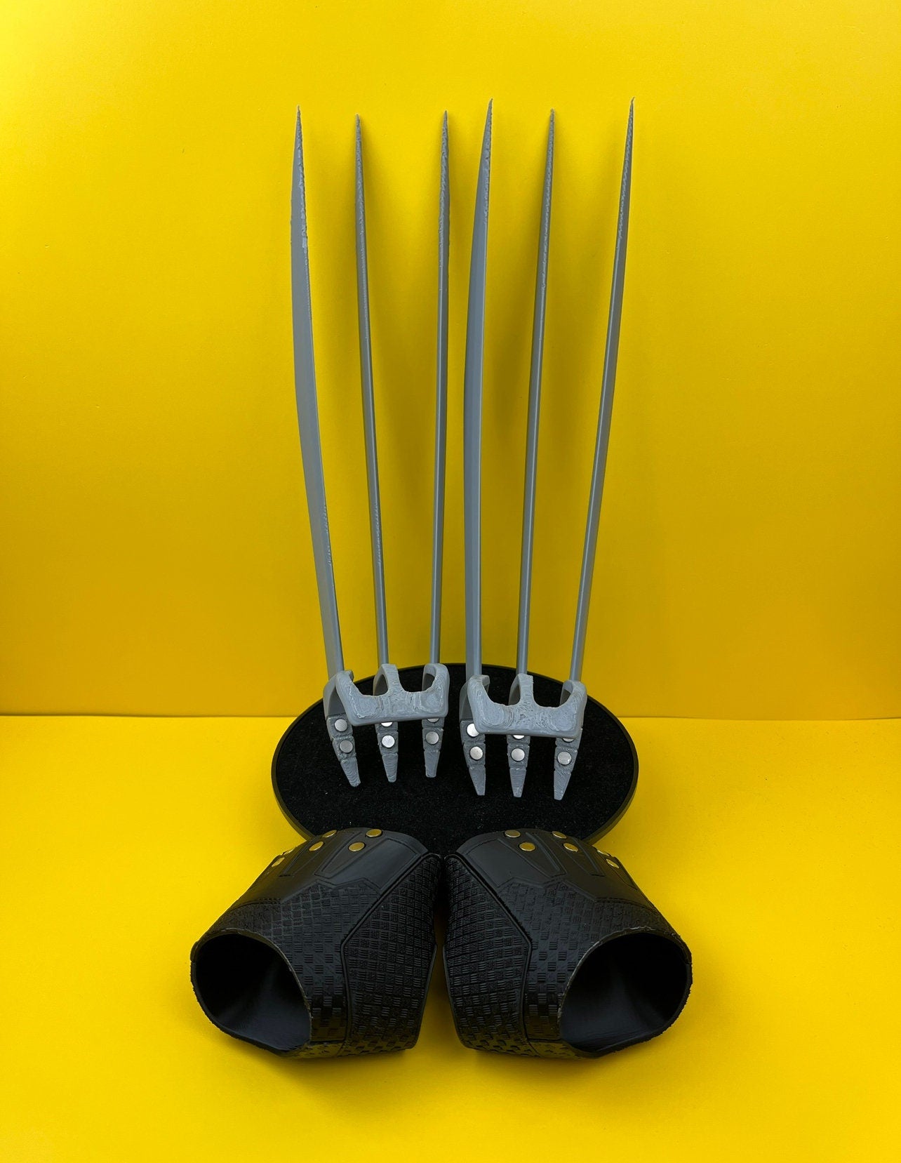 Wolver Claw Replica – Wearable 3D Printed Cosplay Accessory