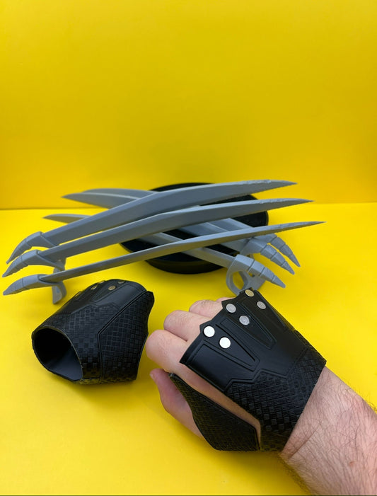 Wolver Claw Replica – Wearable 3D Printed Cosplay Accessory