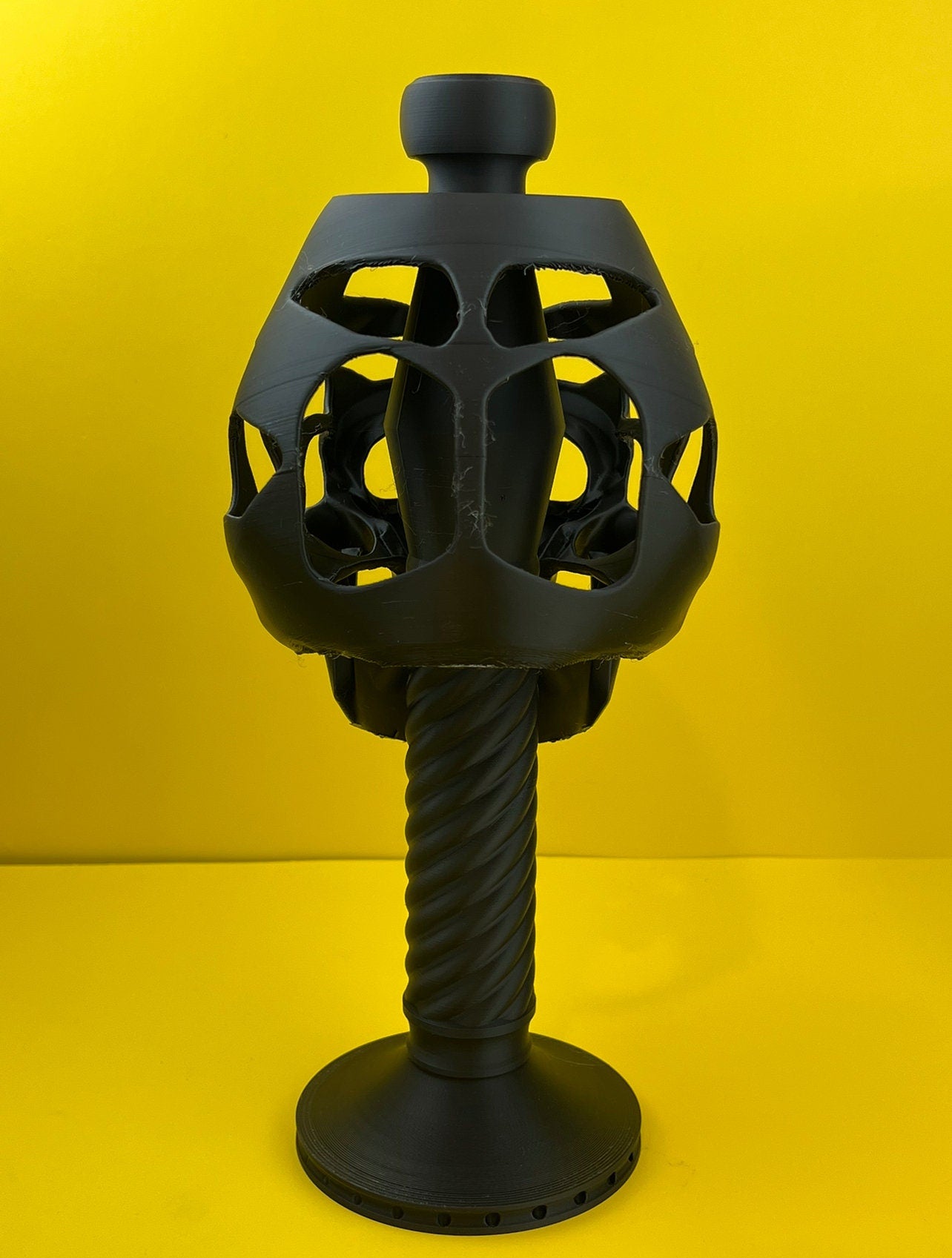 Skull Helmet and Mask Display Stand – Adjustable Skeleton Design for Helmets, Cosplay, and Masks