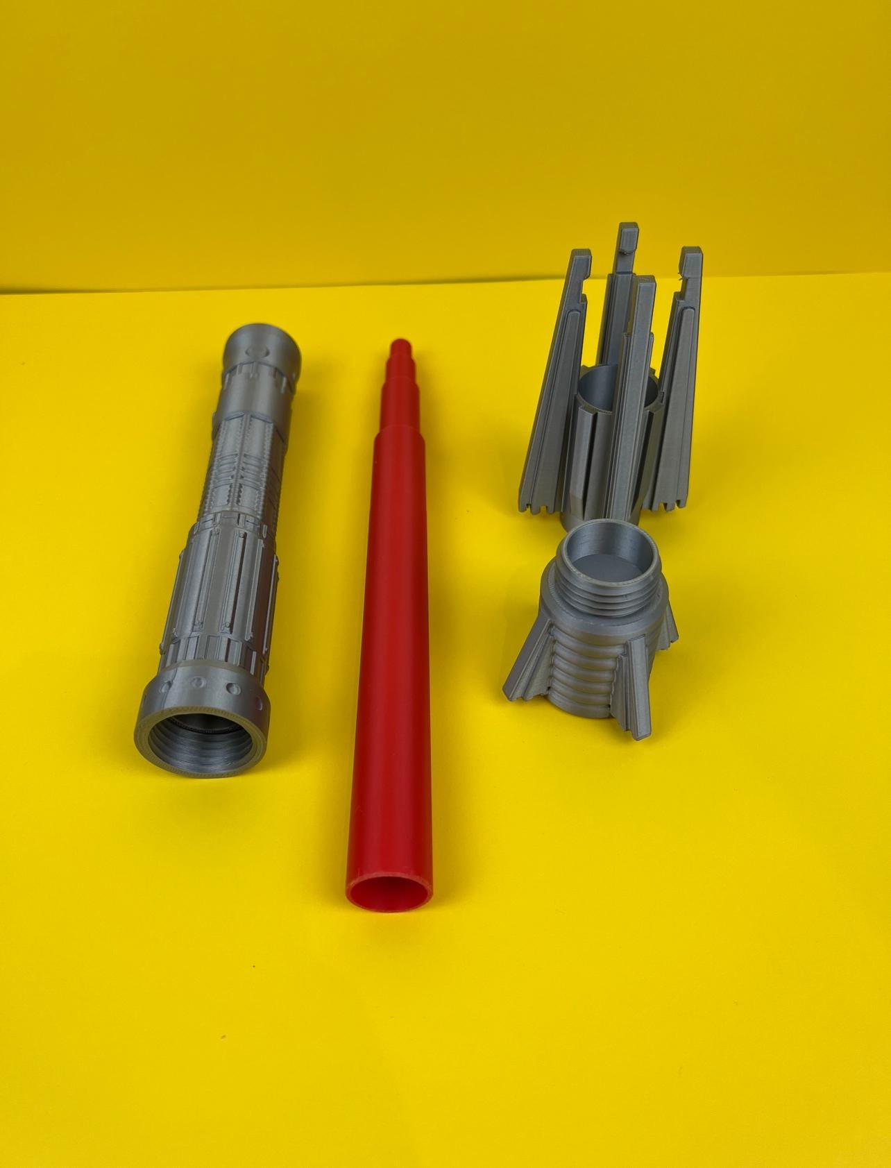 3D Printed Jedi Lightsaber for Cosplay – Portable, Collapsible & Ready for Jedi Training!