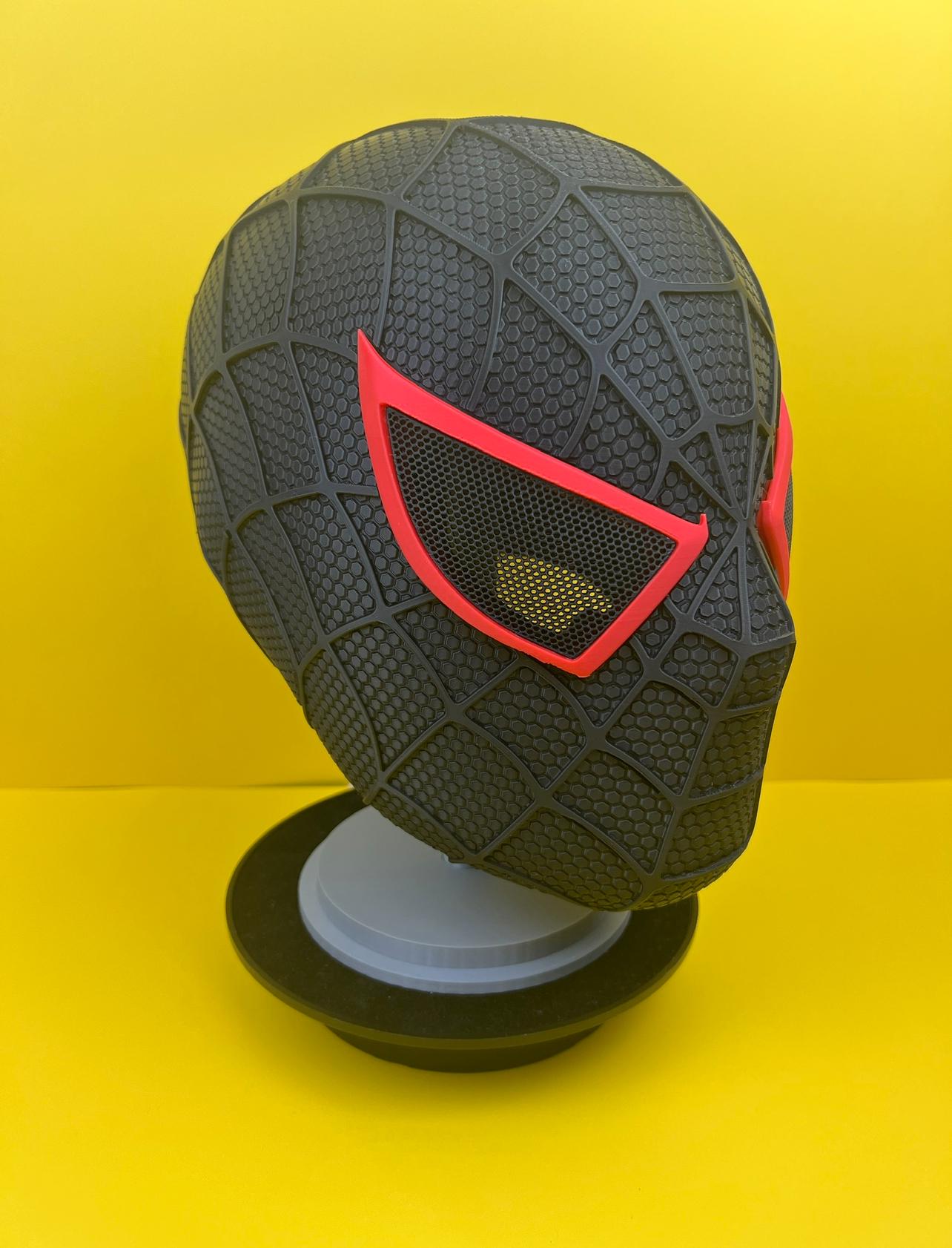 Ultimate Spder-Man Cosplay Mask - Comic Con Ready