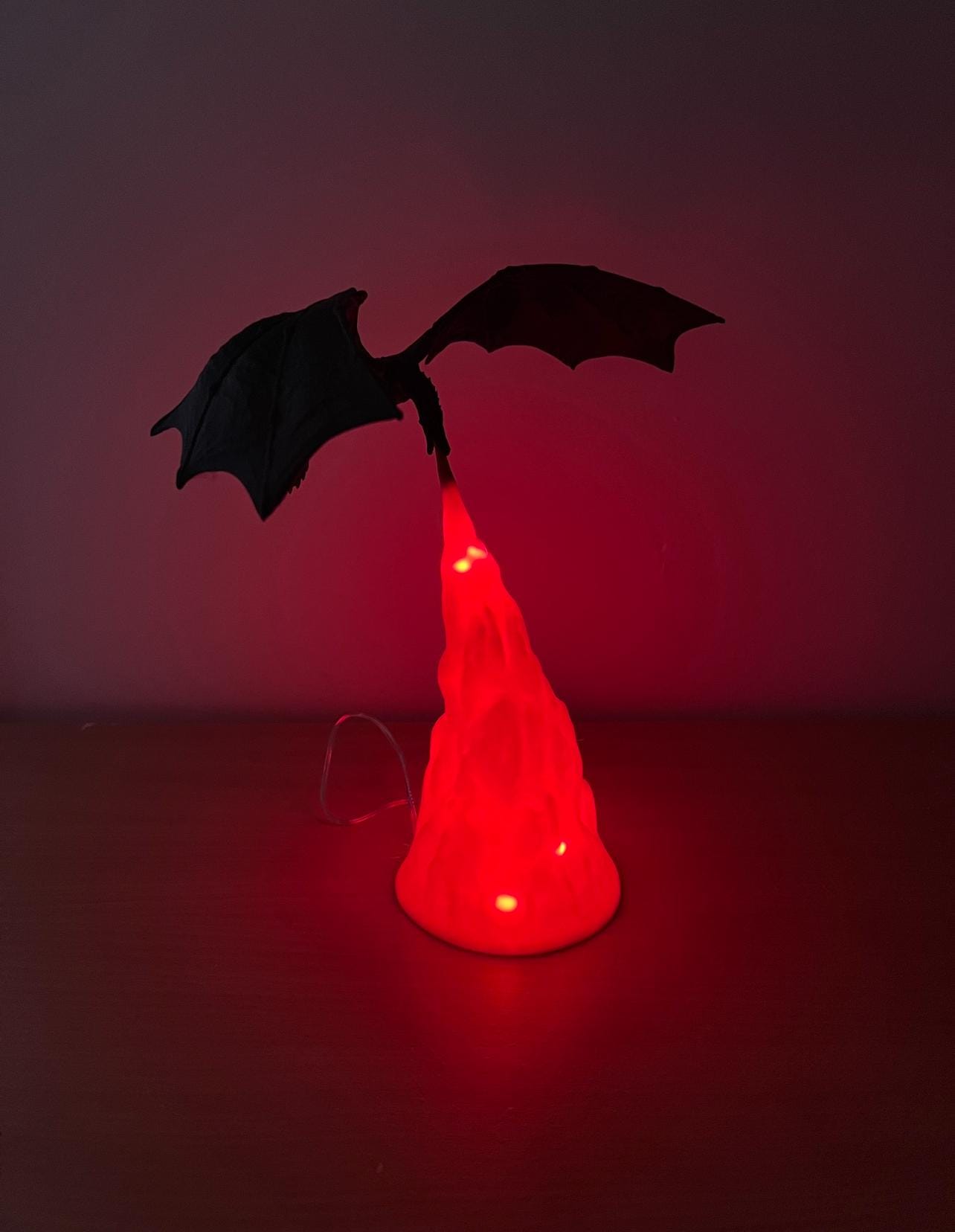 Dragon Fire Table Lamp – 3D Printed Fantasy Decor - Color-Changing